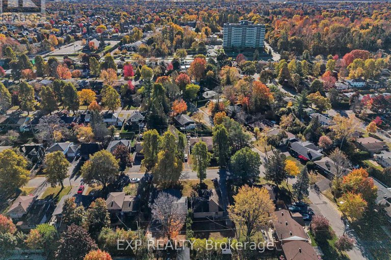 29071775/2393-sheldon-avenue/queensway-terrace-southridgeview/ottawa/ontario/K2C1K4_45