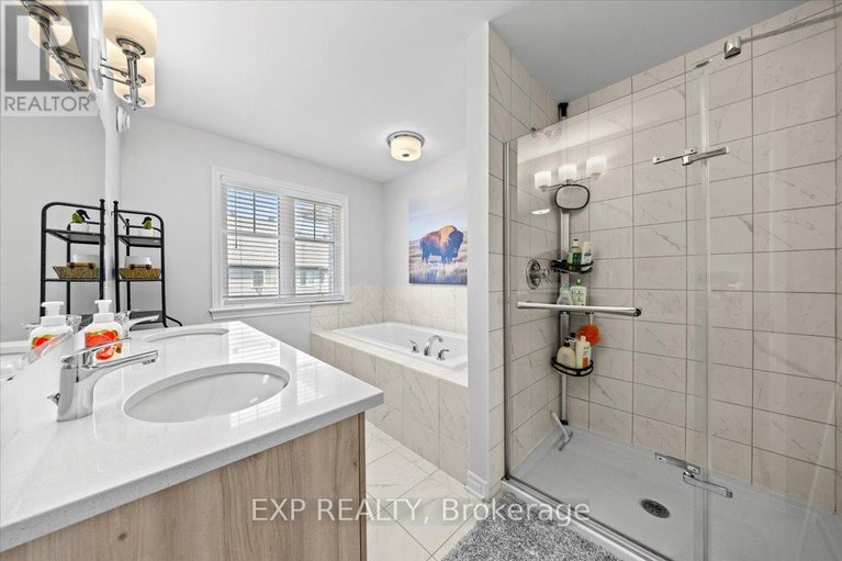 28491066/42-jardiniere-street/remainder-of-stittsville-area/ottawa/ontario/K2S2K3_16