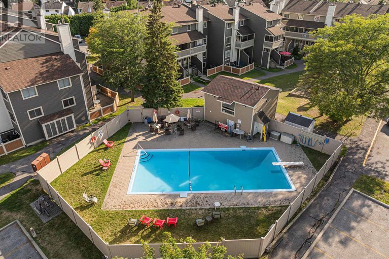 29159021/77b-754-st-andre-drive/hiawatha-parkconvent-glen/ottawa/ontario/K1C4S4_5