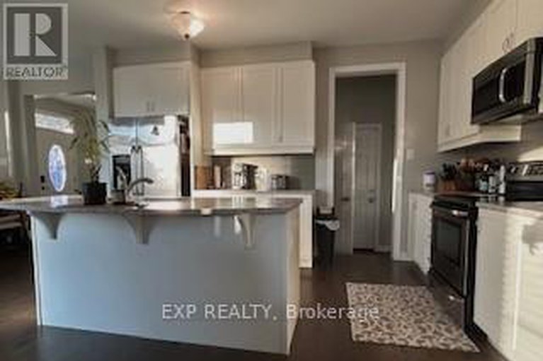 28994038/165-andre-audet-avenue/half-moon-bay/ottawa/ontario/K2C3H1_8