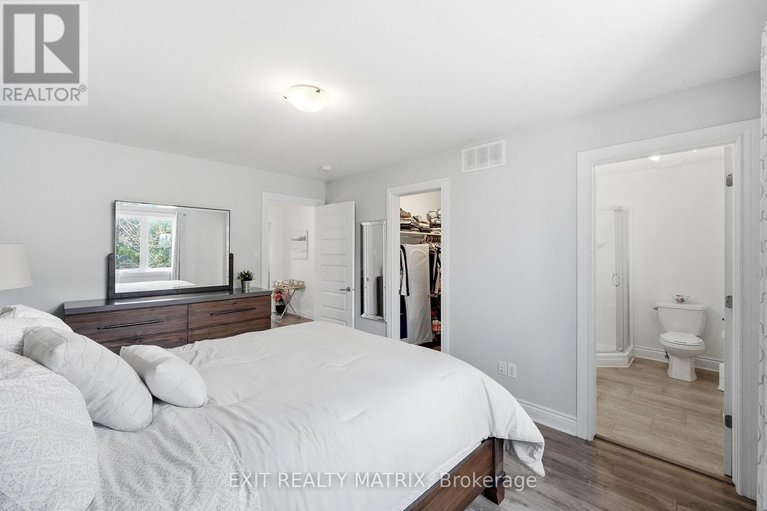 29646598/368-twilight-avenue/village-of-russell/russell/ontario/K4R0E6_19