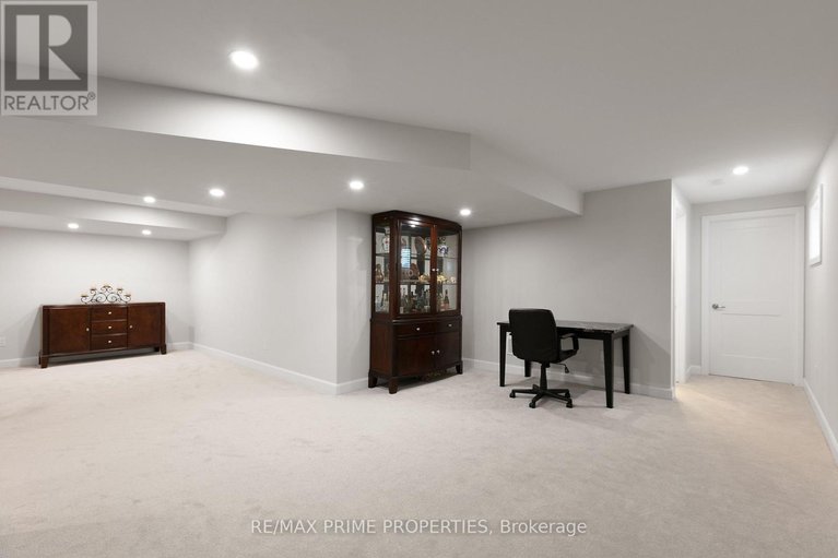 29411755/820-mercier-crescent/orleans-village/ottawa/ontario/K1W0N6_36