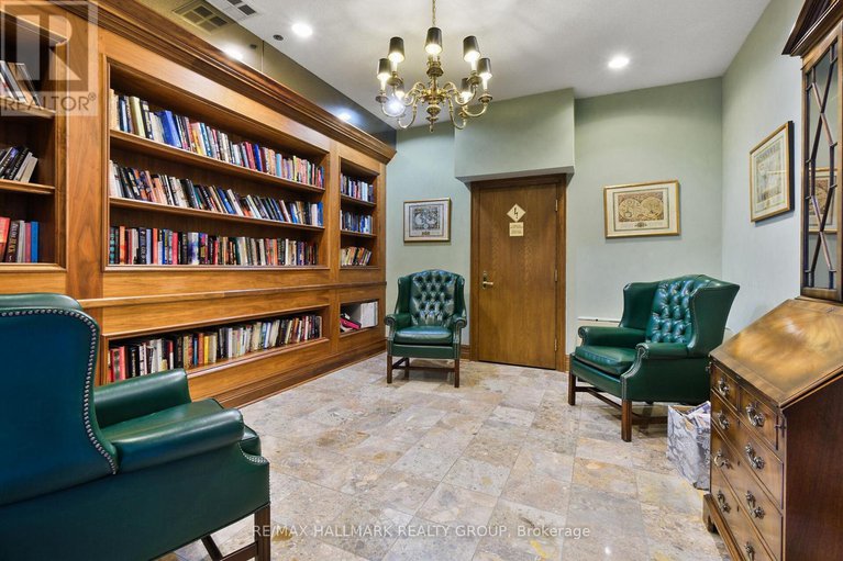 28638774/301-1480-riverside-drive/riverview-park/ottawa/ontario/K1G5H2_37