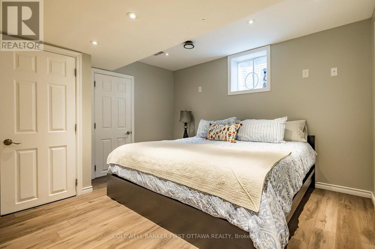 28250374/170-flowing-creek-circle/emerald-meadowstrailwest/ottawa/ontario/K2M0K2_29