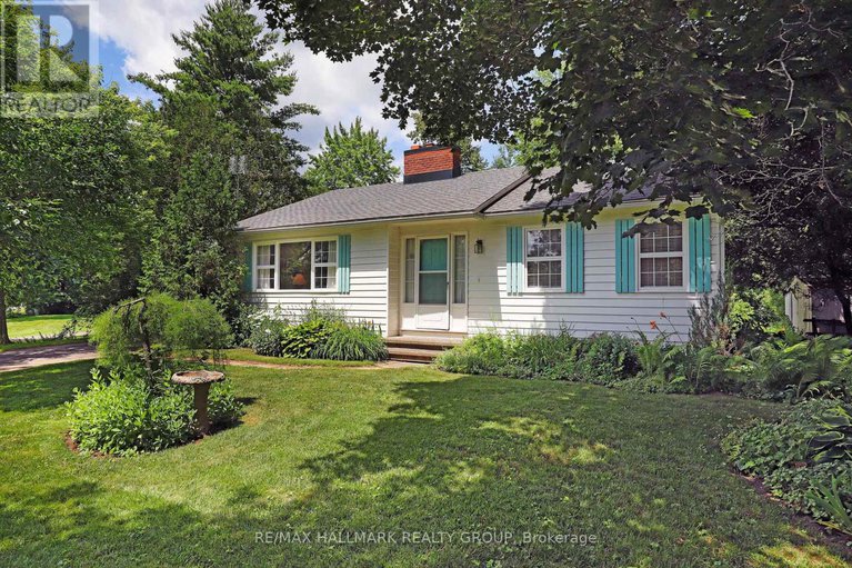 28588248/1307-fairway-drive/manotick-east-to-manotick-station/ottawa/ontario/K4M1B3_3
