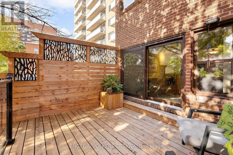 28953210/4-74-somerset-street-w/ottawa-centregolden-triangle/ottawa/ontario/K2P0H5_30