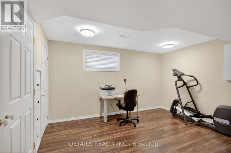 29471494/37-gillespie-crescent-n/hunt-club-woods/ottawa/ontario/K1V0C1_29