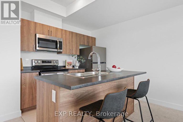 29300165/1005-silhouette-private/cedargrovefraserdale/ottawa/ontario/K2J4S3_14