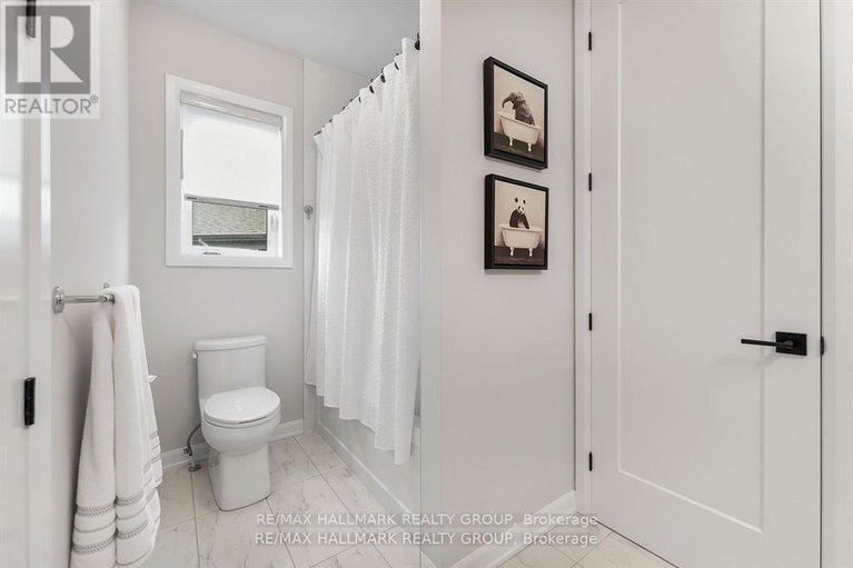 28543681/350-cloyne-crescent/half-moon-bay/ottawa/ontario/K2J6W4_39