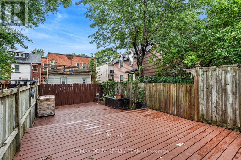 28737271/245-york-street/lower-town/ottawa/ontario/K1N5T9_25