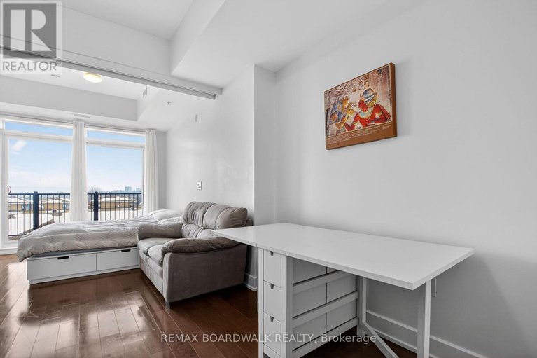 29379158/416-2785-baseline-road/redwood-park/ottawa/ontario/K2H0B7_30