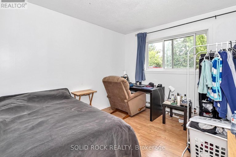 28589611/124-316-lorry-greenberg-drive/hunt-club-parkgreenboro/ottawa/ontario/K1T2P4_10