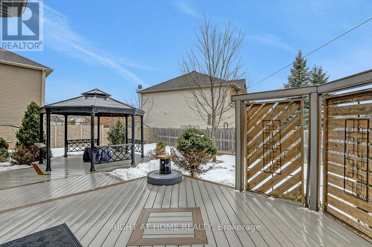 29641405/701-everlasting-crescent/springridgeeast-village/ottawa/ontario/K4A0K2_44