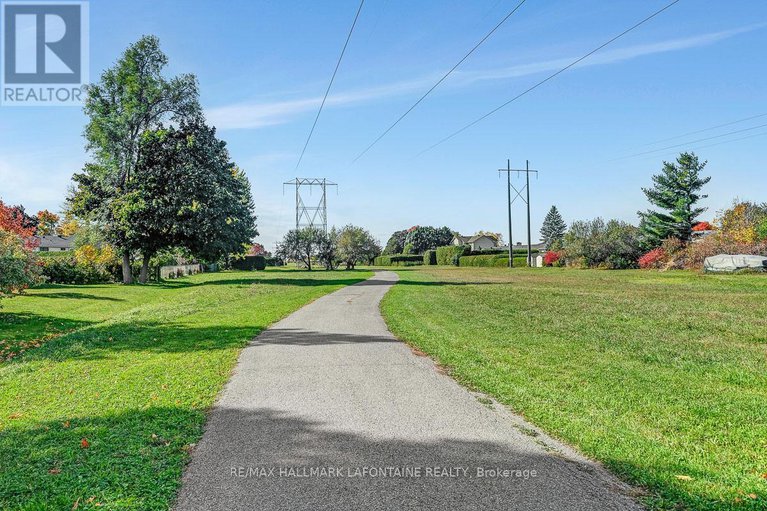 29000781/28-2-bertona-street/manordale/ottawa/ontario/K2G0W2_31