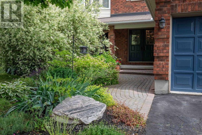 28541779/21-hime-crescent/hunt-club-park/ottawa/ontario/K1G4S1_3