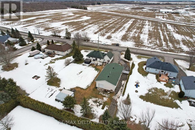 29454930/2031-devine-road/vars-village/ottawa/ontario/K0A3H0_36