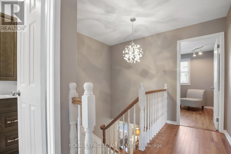 28617352/7-albury-crescent/stittsville-central/ottawa/ontario/K2S1G7_22
