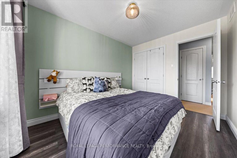 29413614/416-rochefort-circle/avalon-west/ottawa/ontario/K4A0M8_23