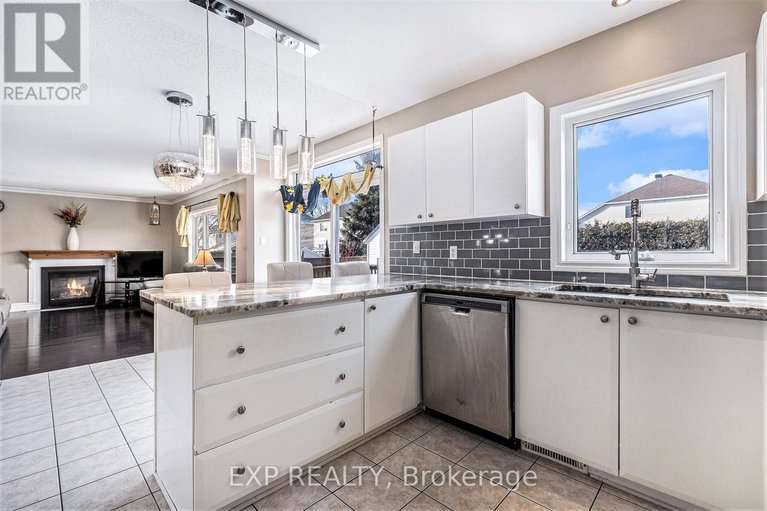 29453383/61-lamadeleine-boulevard/embrun/russell/ontario/K0A1W0_8