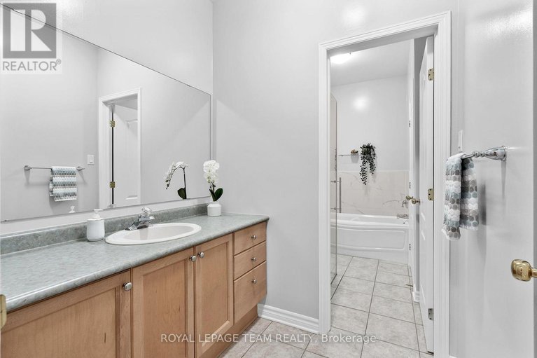 28339224/13-eileen-crescent/stittsville-central/ottawa/ontario/K2S1M3_20