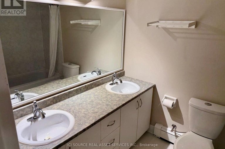 28977582/8-blue-moon-private/manor-park/ottawa/ontario/K1K4K6_13