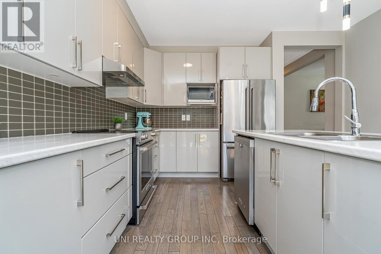 28595256/25-clonfadda-terrace/half-moon-bay/ottawa/ontario/K2J6E7_21