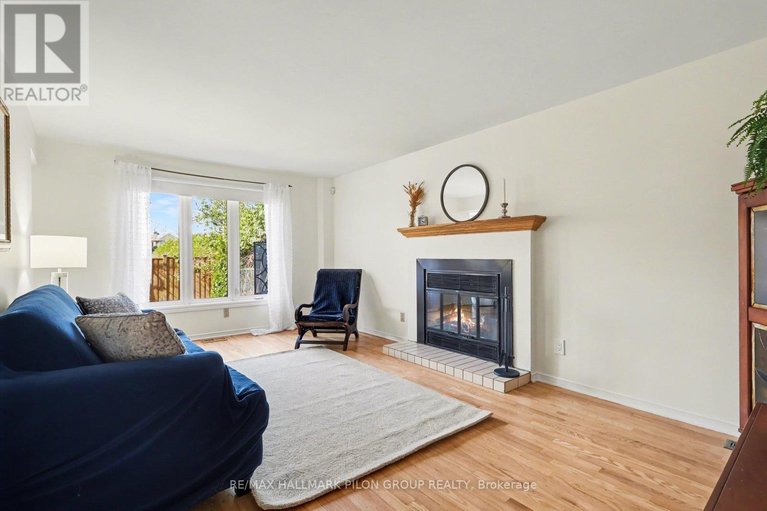 29646954/1709-sansonnet-street/chapel-hill/ottawa/ontario/K1C5Z5_14