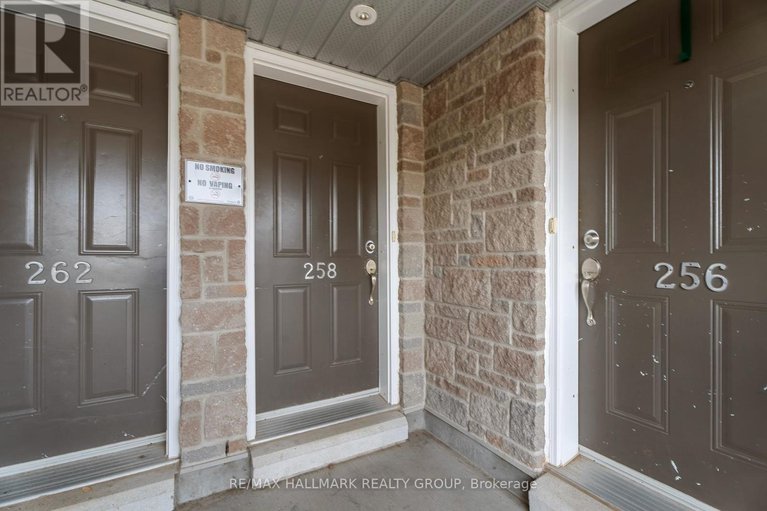 29096816/258-fir-lane/kemptville/north-grenville/ontario/K0G1J0_3