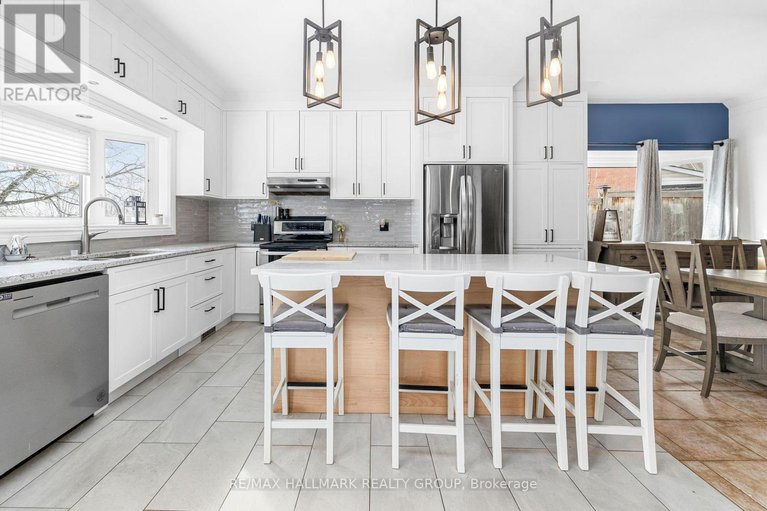 29631798/1421-talcy-crescent/fallingbrookridgemount/ottawa/ontario/K4A3C6_15