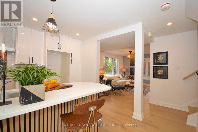 29092307/34-660-hochelaga-street/carson-meadows/ottawa/ontario/K1K2E9_5