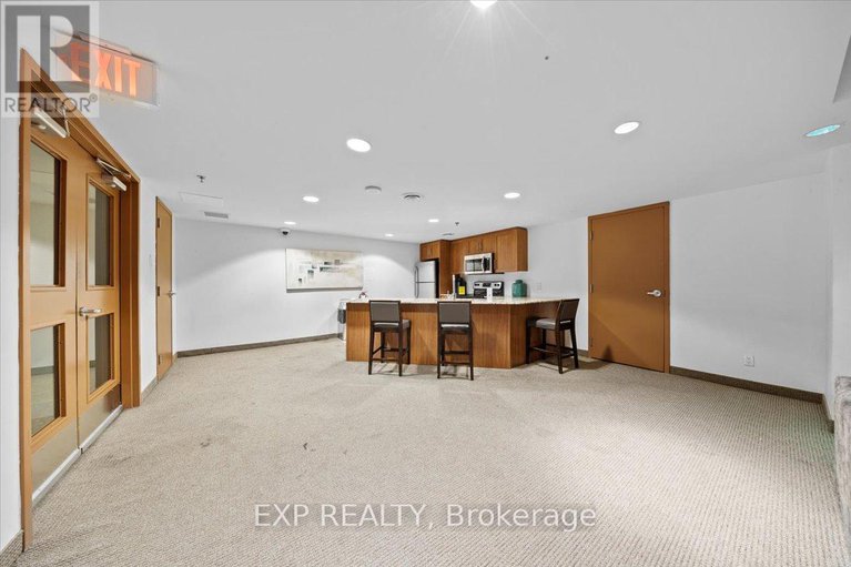 28749894/2505-242-rideau-street/sandy-hill/ottawa/ontario/K1N0B7_25