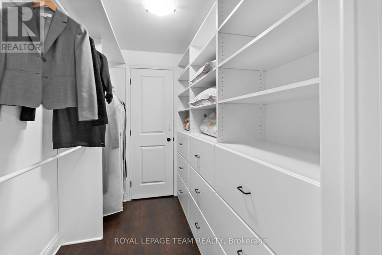 28424968/524-broadview-avenue/mckellarhighland/ottawa/ontario/K2A2L4_23