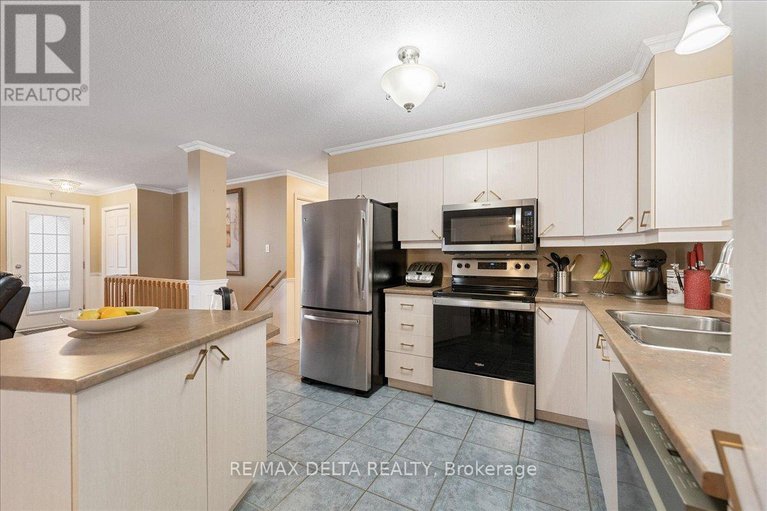 28215127/213-longueuil-street/lorignal/champlain/ontario/K0B1K0_12