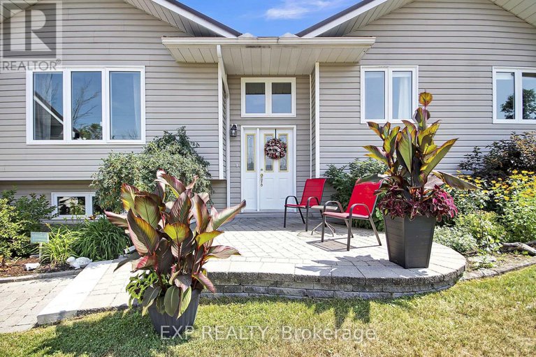 28755349/372-stonehome-crescent/mississippi-mills-ramsay-twp/mississippi-mills/ontario/K0A1A0_4