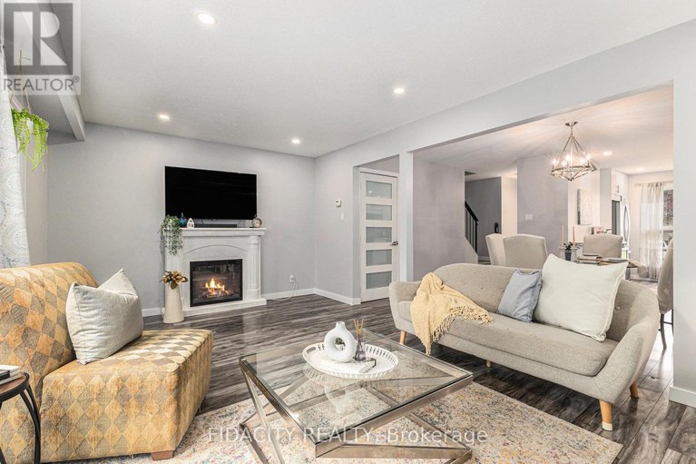 28360689/19-carmichael-court/beaverbrook/ottawa/ontario/K2K1K1_5