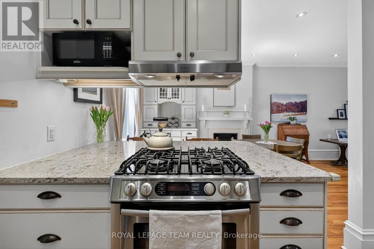 29676795/140-aylmer-avenue-sw/old-ottawa-south/ottawa/ontario/K1S2Y2_19