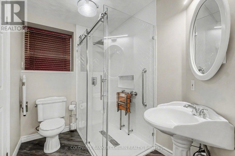 29376063/6167-burritts-rapids-road/north-grenville-twp-kemptville-south/north-grenville/ontario/K0G1N0_32