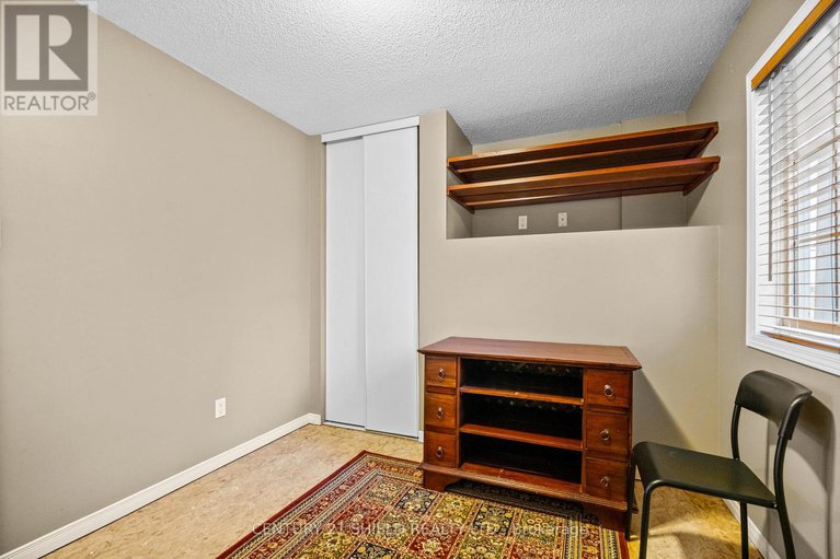 29127984/22032-old-highway-2-highway/south-glengarry-lancaster-twp/south-glengarry/ontario/K0C1E0_31