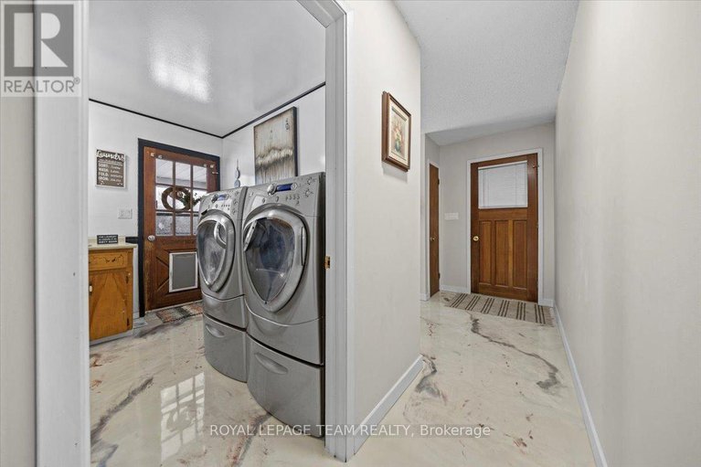 29101307/9161-county-rd-6-north/augusta-twp/augusta/ontario/K0G1R0_8