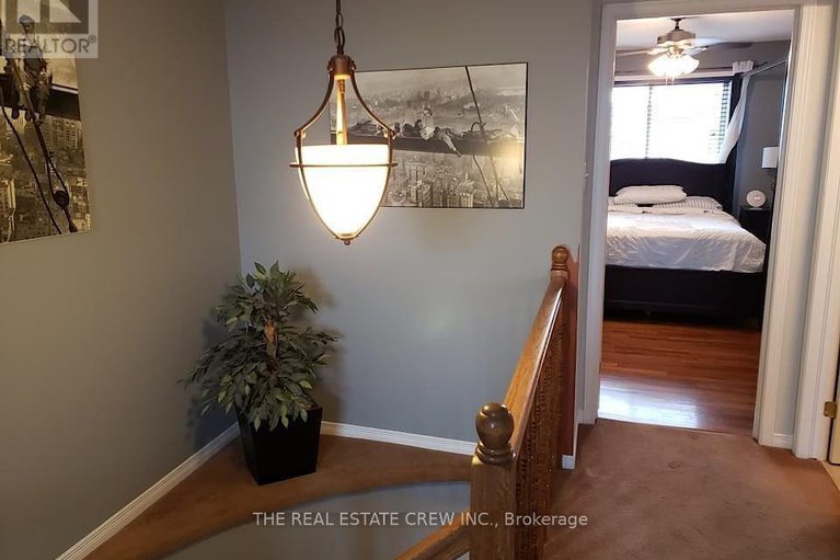 28416442/2056-scully-way-s/fallingbrookgardenway-south/ottawa/ontario/K4A4L9_10