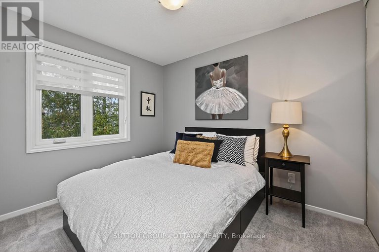 29116675/1-bayside-private/mooneys-bayriverside-park/ottawa/ontario/K1V9R3_20