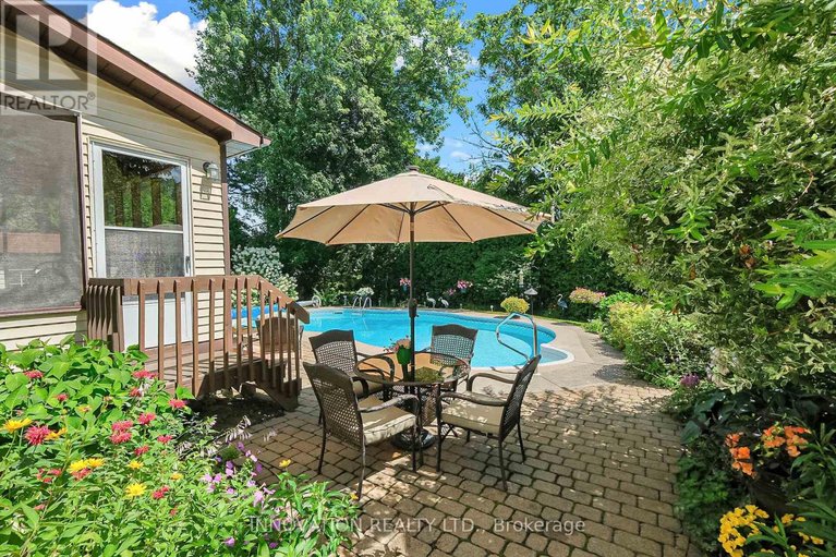 29674454/1698-teakdale-avenue/chapel-hill/ottawa/ontario/K1C6M4_46