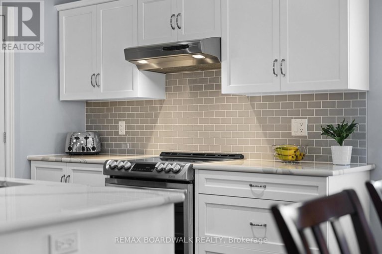 29641408/211-mckenny-street/mississippi-mills-ramsay-twp/mississippi-mills/ontario/K0A1A0_12