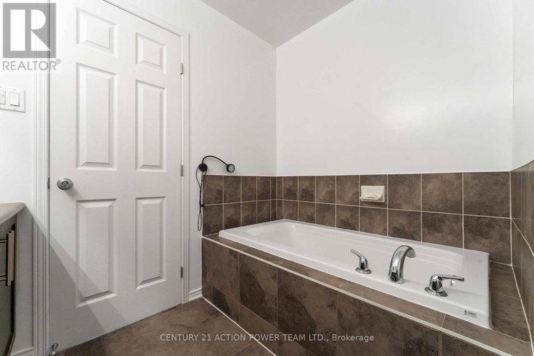 29629375/153-lokoya-street/emerald-meadowstrailwest/ottawa/ontario/K2S0J5_29