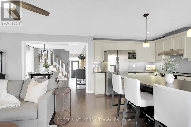 28666528/2784-grand-canal-street/half-moon-bay/ottawa/ontario/K2J0T2_16