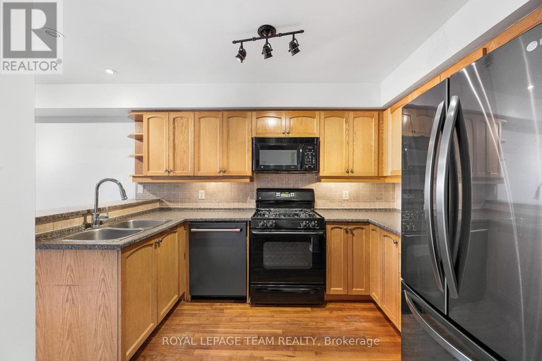 28869607/30-goldthorpe-private/stonebridge/ottawa/ontario/K2J5L7_6