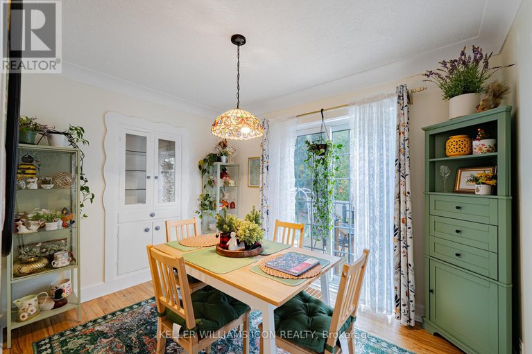 29080348/320-donald-b-munro-drive/carp/ottawa/ontario/K0A1L0_17