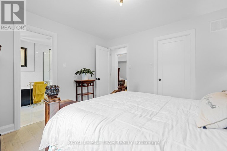 28798418/2248-wallingford-way/north-gower/ottawa/ontario/K0A2T0_23