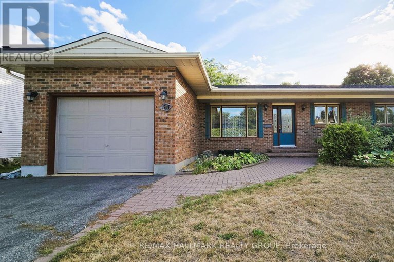 28787697/33-fortune-street/richmond/ottawa/ontario/K0A2Z0_1