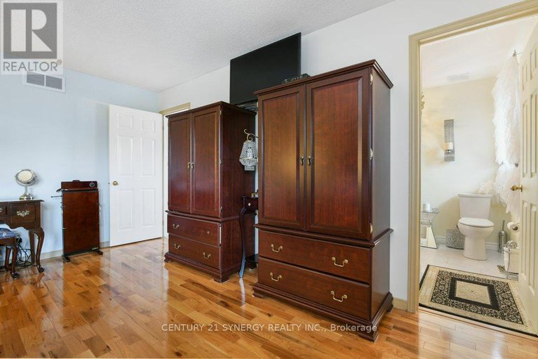 28540643/51-mika-street/stittsville-north/ottawa/ontario/K2S1K6_18